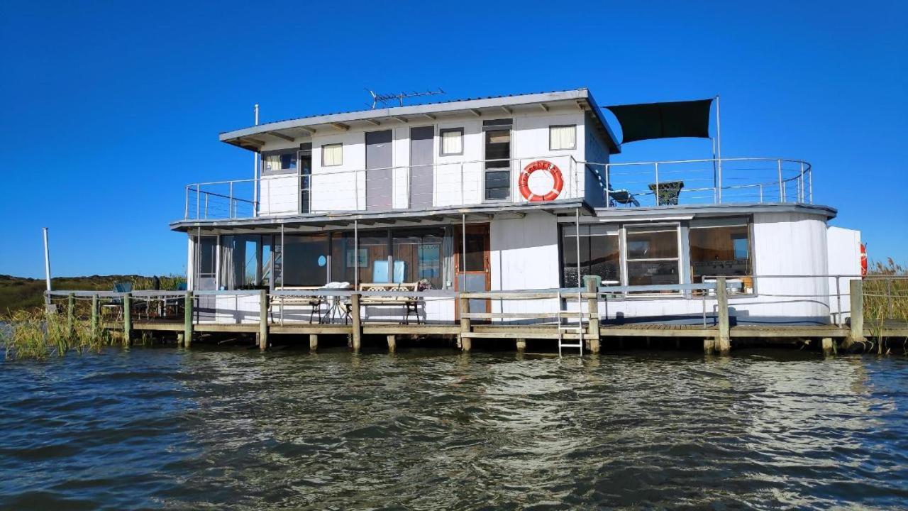 Ps Federal Retreat Paddle Steamer Гулва Экстерьер фото