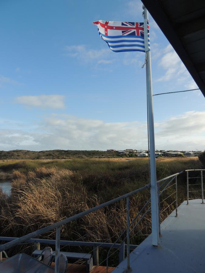 Ps Federal Retreat Paddle Steamer Гулва Экстерьер фото