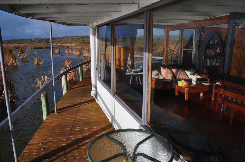 Ps Federal Retreat Paddle Steamer Гулва Экстерьер фото